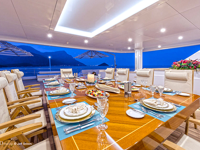 Yachts - TissoT Real Estate : Sunrise Yachts Irimari pièces