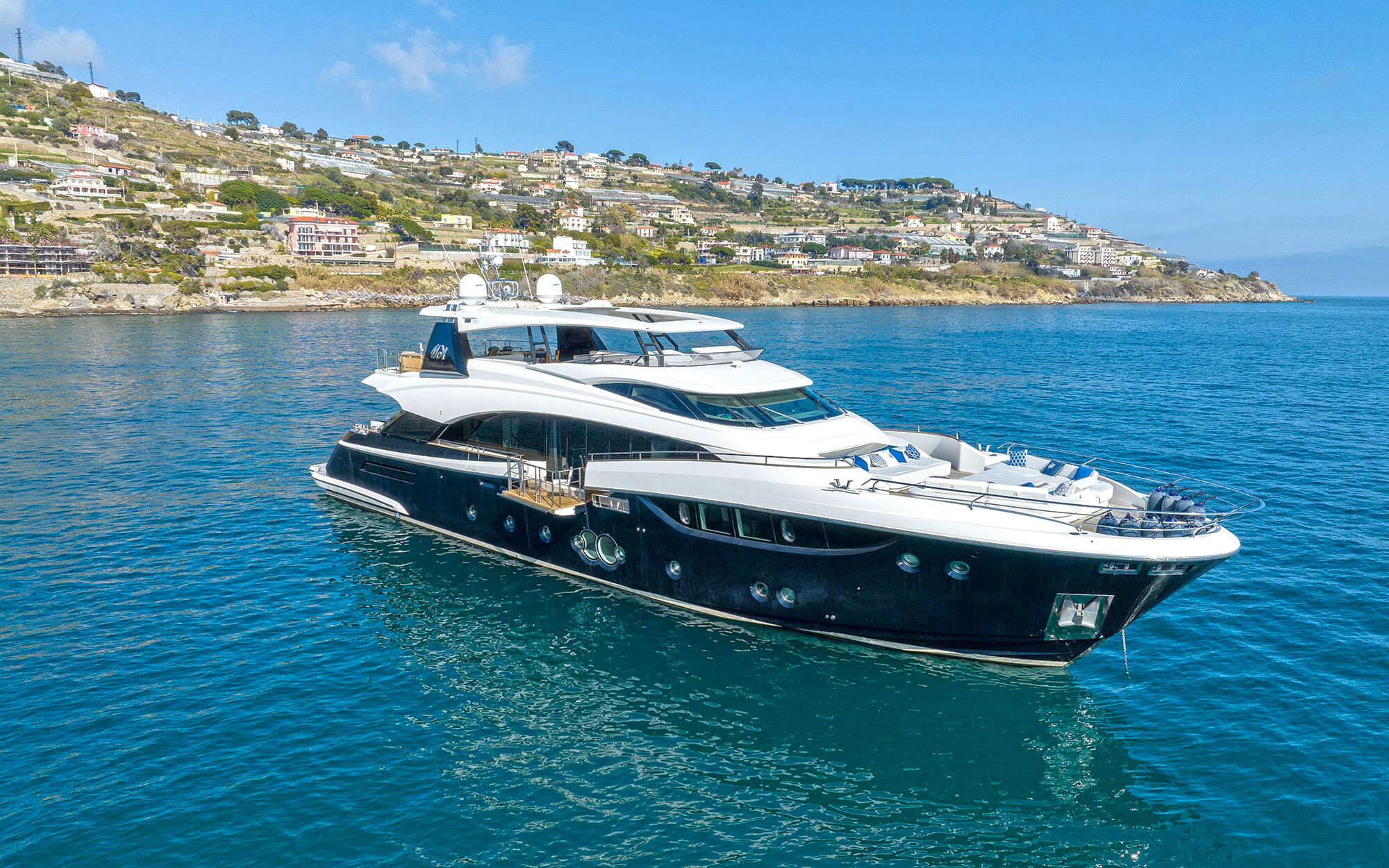 Monte Carlo Yachts - Splendide 32 2017  TissoT Yacht Switzerland